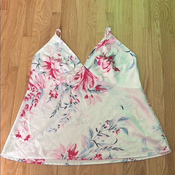 La Vie En Rose Luxury Edition Pink and White Floral Satin Camisole White Garden - Picture 4 of 9